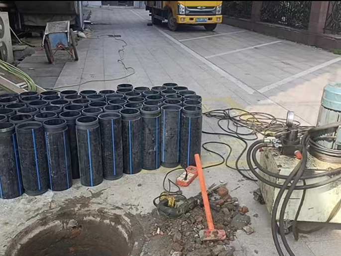 大兴PE置换管厂家 DN315置换管 非开挖管短管置换